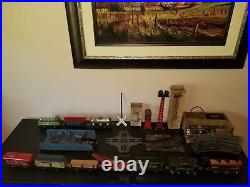 1942 Marx Trains Set with 2 flood light towers and accessories