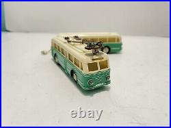B2 EHEIM Ho Scale Model Electric Trolly Bus Set Two Tone Untested As Found