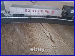 Bachmann #00691 Norfolk Southern THOROUGHBRED HO Train Set Works, No Box