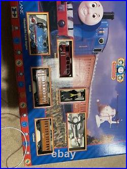 Bachmann Trains Deluxe Thomas With Annie & Clarabel Electric Trains Set 00644