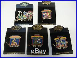DISNEY PINS 5 Pin Set LE 100 DA Auctions A Very Merry Xmas Train Set Christmas