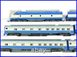 HO Scale Rivarossi 0824 American Orient Express Passenger Set withDiesels
