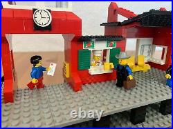 LEGO 7824 VERY RARE Train Station 1983 Vintage Set Complete With Instructions