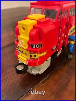 Lego 10020 Santa Fe Train Engine MOTOR INCLUDED very rare see description