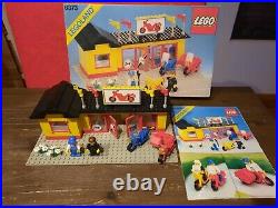 Lego Legoland 6373 classic town Motorcycle shop complete box very nice condition