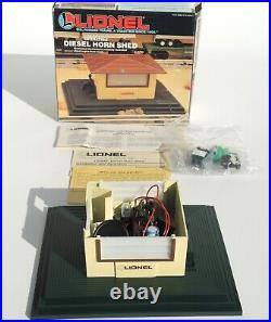 Lionel O-gauge scale train set operating diesel horn shed BRAND NEW in box