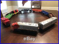 Lionel Santa Fe O Scale 8020 8021 freight Train set. In Very Good Condition