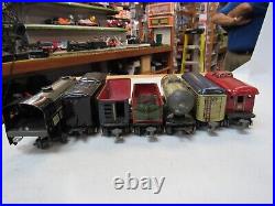 Marx Pre War Canadian Pacific 3000 2-4-2 7 Pc Set Tested, Runs One Way Couplers