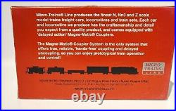 Micro Trains N Scale EMC FT A&B Diesel Set Boston & Maine #4201