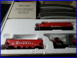 NIB Athearn Case IH Farmall HO Scale Train Set Limited Edition #02407 VERY RARE