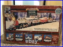 North Pole Christmas Express Animated Musical Train Set 1996 Used WORKING