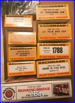Rare Vintage HO Bachmann Silver Flyer HO Electric Train Set Very Nice