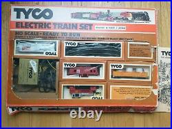 TYCO Electric Train Set Vintage HO Scale Very Collectible & Rare