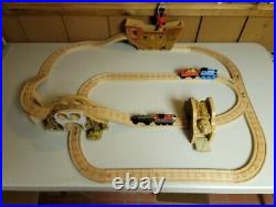 Thomas Wooden Railway Pirate Cove Set Very Good condition add ons Please Read nn