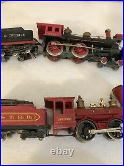 Train Set HO Lot of 13 Locomotives and 4 Tenders in Very Good Condition
