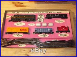 Tyco Vintage 1966 Freight Hustler Ho Train Set With Transformer Very Rare