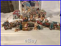 VERY HARD TO FIND 22 Piece TRAIN SET With4 houses & 8 TRAINs Cherished Teddies