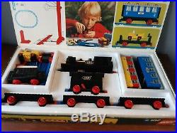 Vintage 1975 Lego 182 train set (with motor). (1975) very rare set