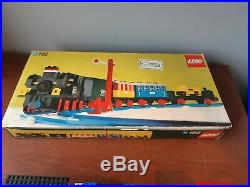 Vintage 1975 Lego 182 train set (with motor). (1975) very rare set