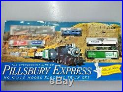 Vintage Pillsbury HO express model Train set, New in original box Very Rare