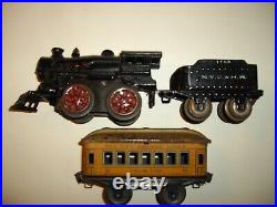 Vintage Prewar Ives No. 0 Clockwork Windup Train Set In Very Good Condition