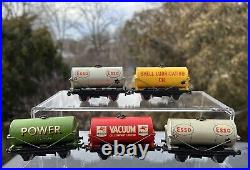 Vtg Set of Five Hornby Dublo HO 4-Wheel Sheet Metal Oil Train Cars Very Clean