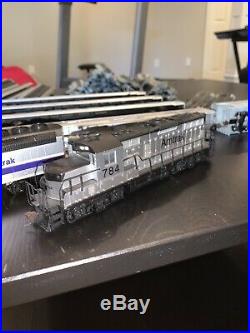 Walthers Amtrak Train Set Used In Very Good Condition